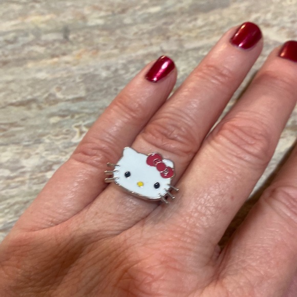 NEW Hello Kitty Ring - Picture 2 of 5
